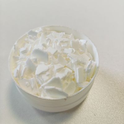 Λευκή φλούδα Στερεά Νάτριο Cocoyl Isethionate Επιφανειοδραστικό για απαλό καθαρισμό