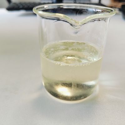 Φυσικό Decyl Glucoside Μη νιονικά επιφανειακά ενεργά συστατικά Κίτρινο καλό συμβατότητα με άλλα συστατικά για απαλό αφρό