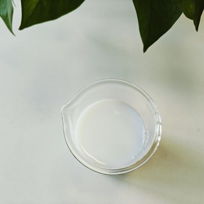 Λιπαρά λευκά ακρυλικά συμπολυμερή ρευστών ρευματολογικών τροποποιητών με καλή συμπαγή στερεή περιεκτικότητα 34,0-36,0 %