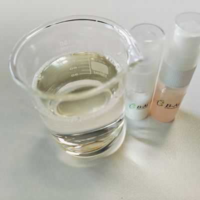 PEG-10 Dimethicone W/O Emulsions Οργανικό έλαιο σιλικόνης βελτιώνει την υγρή και ξηρή κάρτιση των μαλλιών CAS 68937-54-2